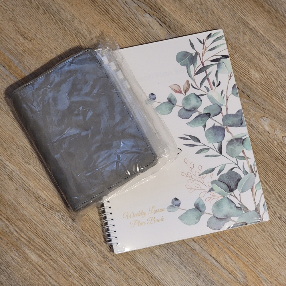 Lesson Planner & Budget Binder - NWT